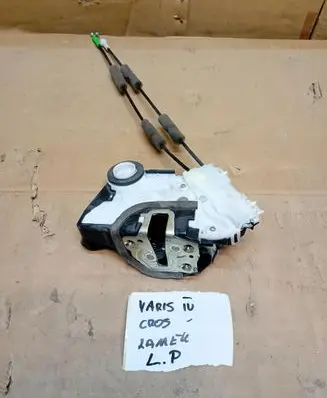 Toyota Yaris XP210 Sliding door lock 