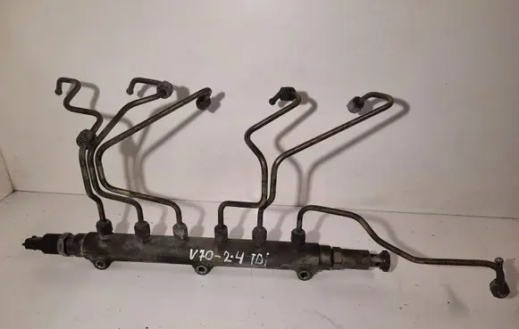 Volvo V70 Fuel main line pipe 0445215010