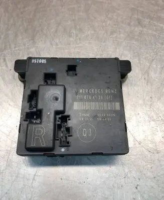 Mercedes-Benz E W211 Door control unit/module 2118704126 00006806