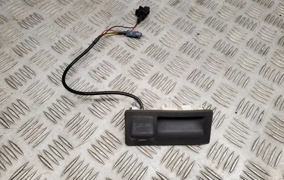 Audi A3 S3 8V Tailgate handle with camera 8V0827566