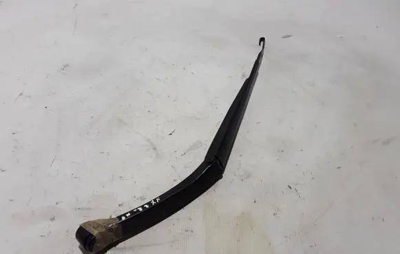 Lexus NX Front wiper blade arm 85221F6010