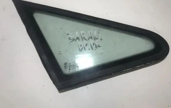 Volkswagen Sharan Front triangle window/glass 