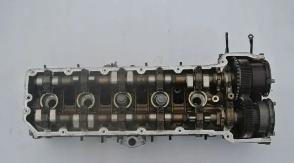 BMW M5 Engine head 7833880