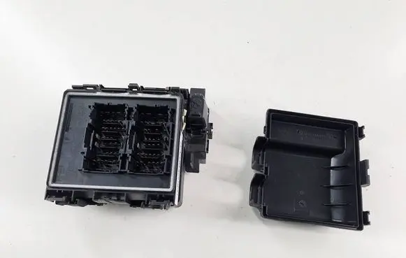 Ford Kuga III Fuse module MX6T-14D068-EJA-KU MX6T-14D068-EJA
