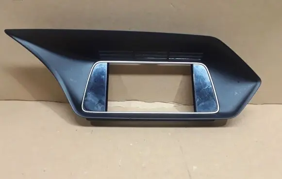Mercedes-Benz E W212 Radio/GPS head unit trim A2126802036