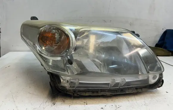 Toyota Urban Cruiser (XP110) Headlight/headlamp 124490102