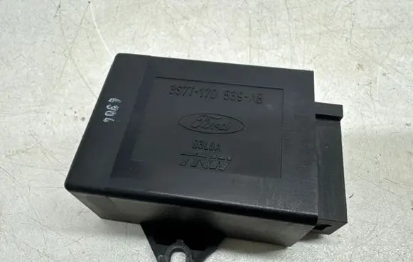 Ford Mondeo Mk III Light module LCM 3S7T17D539AB