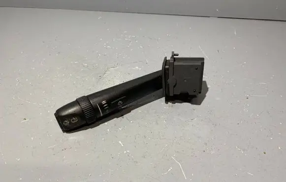 Volvo V70 Wiper control stalk 30669742 04W51D