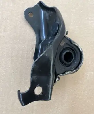 Subaru Forester SK Sway bar bush bracket, rear 20476FL020 20466FL000 20464FL010