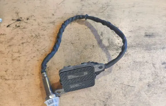 Mercedes-Benz E W213 Lambda probe sensor A0009054704