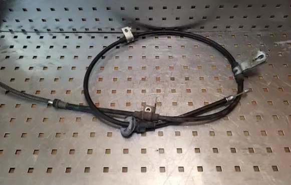 Mitsubishi Colt Handbrake/parking brake wiring cable MR955256