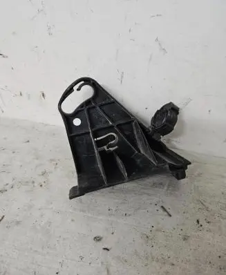 BMW X5 E70 Radiator support slam panel bracket 7589473 T8173004