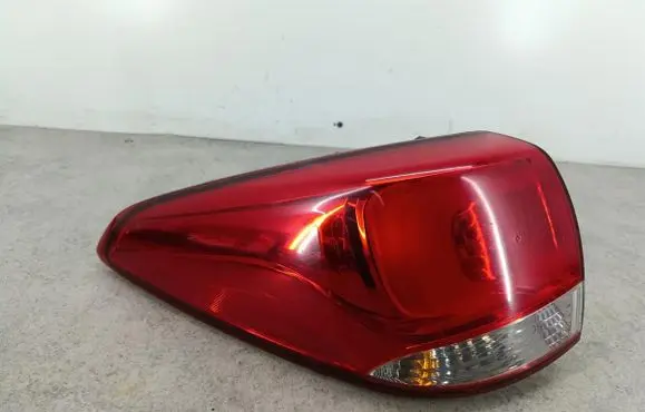 KIA Carens III Rear/tail lights 92401A4