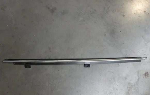 Volkswagen New Beetle Front door windshield rail 1Y0853965B