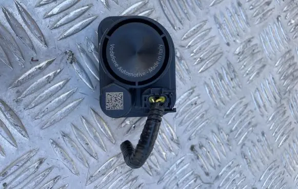 Toyota C-HR I Alarm system siren 89040-F4010