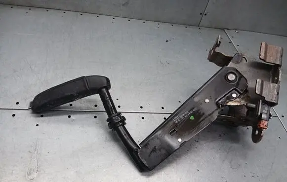 Peugeot 308 Hand brake release handle 96816566ZR