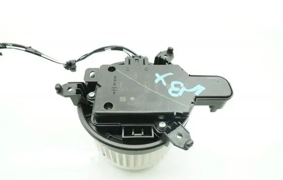 Lexus LBX Heater fan/blower