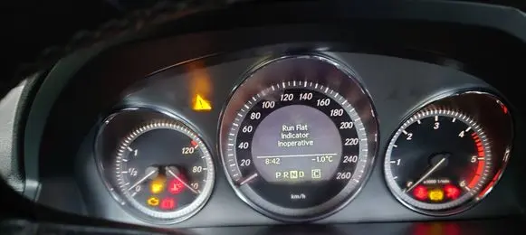 Mercedes-Benz C W204 Speedometer (instrument cluster) A2049003802 A2044402611 A2049020302