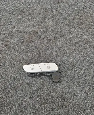 Mercedes-Benz E W238 Seat heating switch A2139050604 HW144300 SW133101