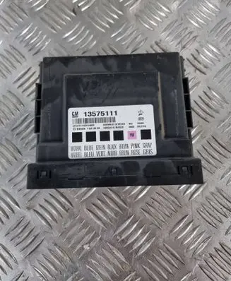 Opel Insignia A Comfort/convenience module 13575111