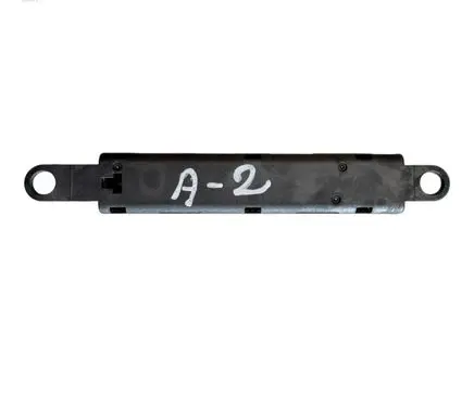 Audi A2 Aerial antenna amplifier 8Z0035225 AU2490301