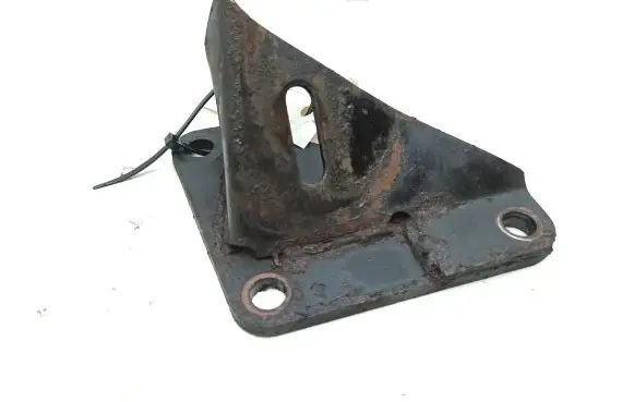Jaguar XJS Engine mounting bracket