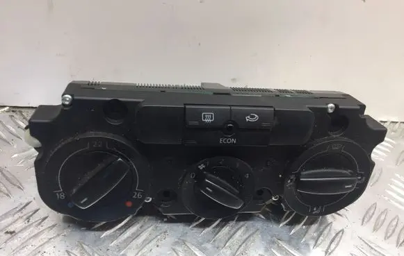 Volkswagen PASSAT B6 Climate control unit 1K0820047DF 8255