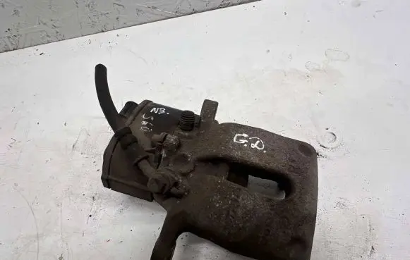 Volvo S60 Rear brake caliper 32332594