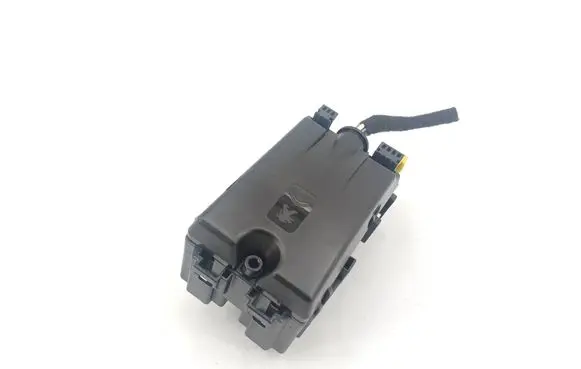 Opel Crossland X Fuse module 9806192580 2010EC0V01 A006C801