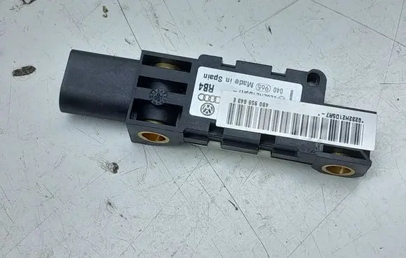 Volkswagen Phaeton Airbag deployment crash/impact sensor 4B0959643E