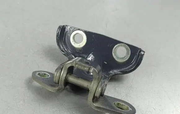 KIA Stonic Rear door upper hinge