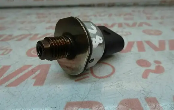 Mercedes-Benz Sprinter W906 Fuel pressure sensor 9307Z521A
