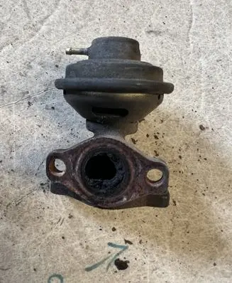 Renault Master II EGR valve