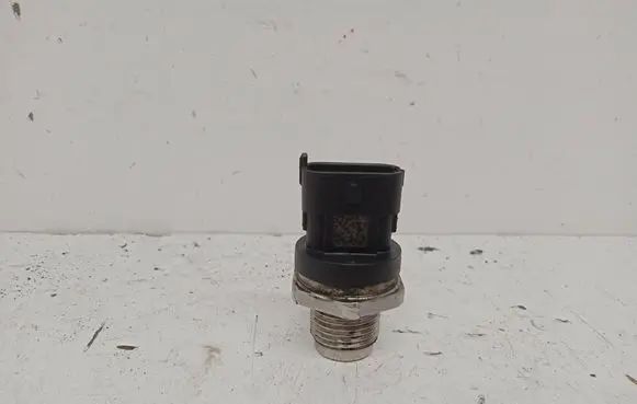 KIA Ceed Fuel pressure sensor 0281006404