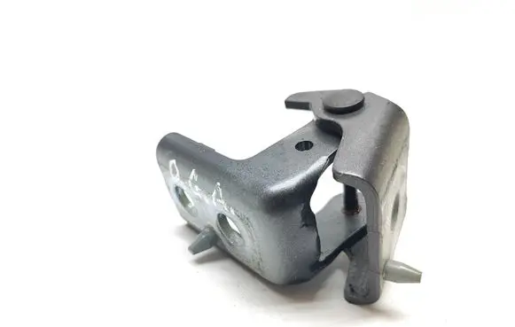Peugeot 208 Rear door lower hinge