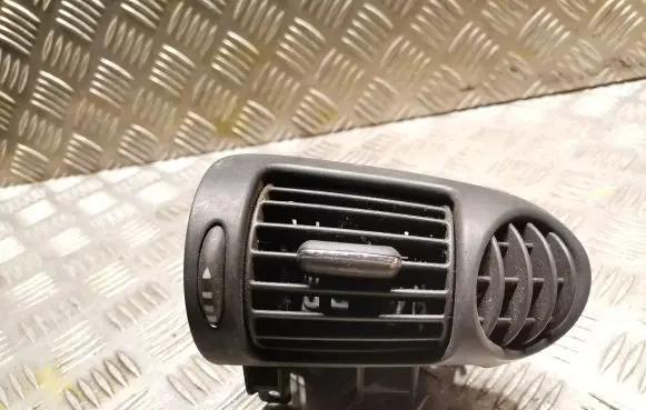 Mercedes-Benz C W203 Dashboard air vent grill cover trim 2038300654