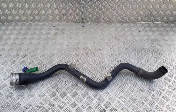 BMW 3 E90 E91 Fuel tank filler neck pipe 6765736