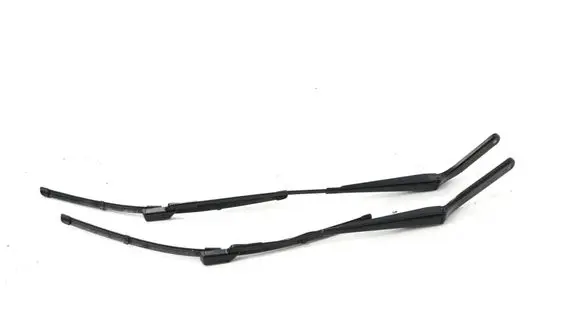 Windshield/front glass wiper blade
