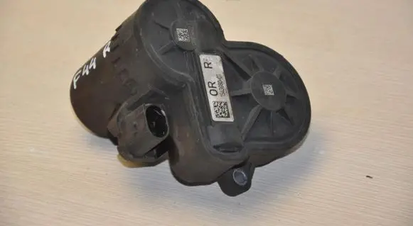 BMW 2 F44 Hand brake/parking brake motor 1543680