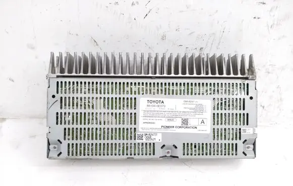 Lexus RX III Sound amplifier 861000E070