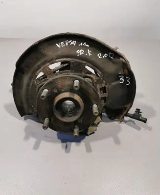 Toyota Verso Front wheel hub