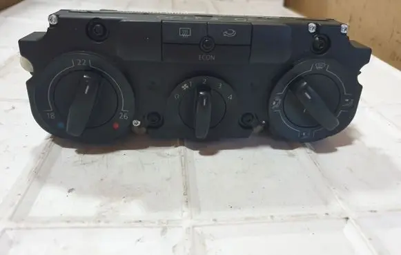Volkswagen Golf V Climate control unit 1K2820045B