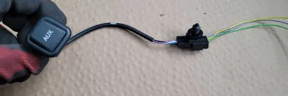 Audi A6 S6 C7 4G AUX in-socket connector 4G0035474