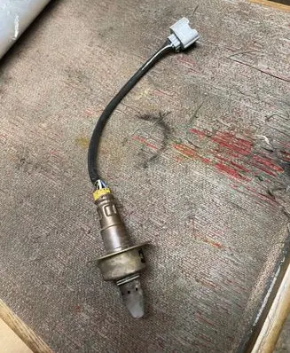 Nissan Juke I F15 Lambda probe sensor 2115007530 08N20