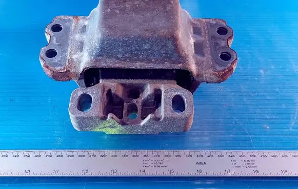 Volkswagen Golf VI Engine mount bracket 1K0199555 3318204