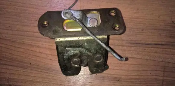 Mitsubishi Colt Tailgate/trunk/boot lock/catch/latch