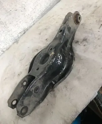 BMW 1 F20 F21 Rear upper control arm/wishbone 33326867540