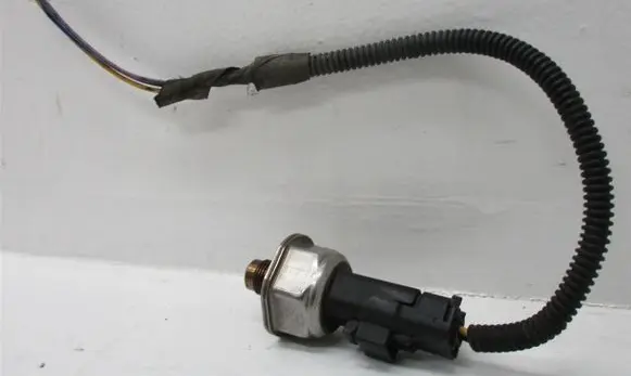 Citroen C5 Fuel pressure sensor 55PP08-01