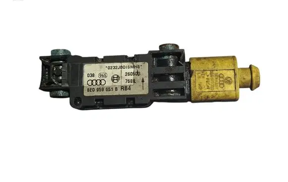 Audi A8 S8 D3 4E Airbag deployment crash/impact sensor 8E0959651B