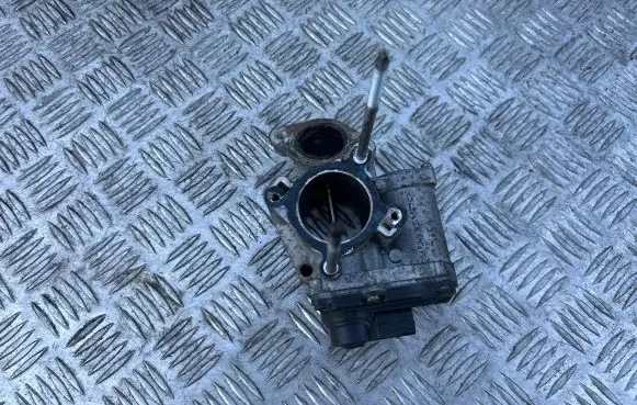 Nissan X-Trail T31 EGR valve